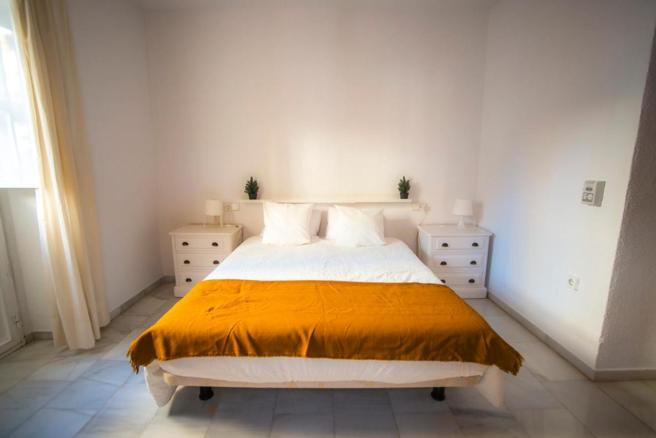 Apartment New Alfa Seville Luaran gambar